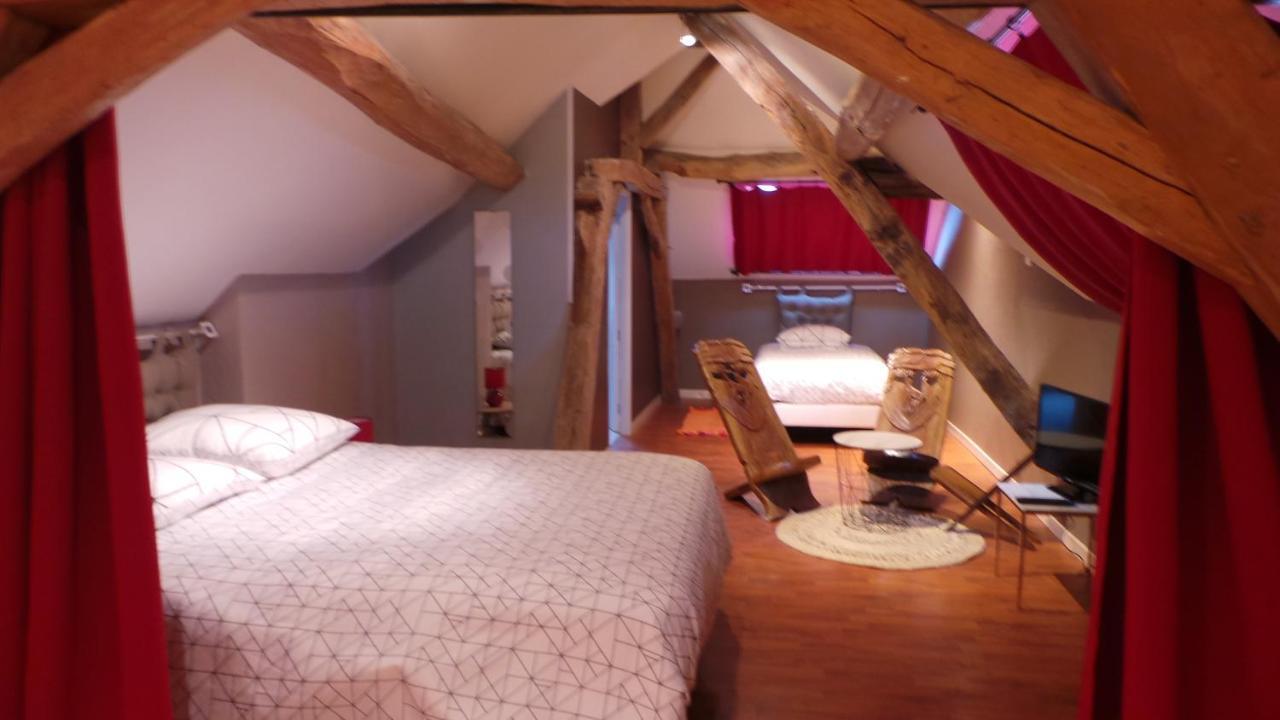 Chambre D'Hotes Mansardee サン・トゥアン・レ・ヴィーニュ エクステリア 写真